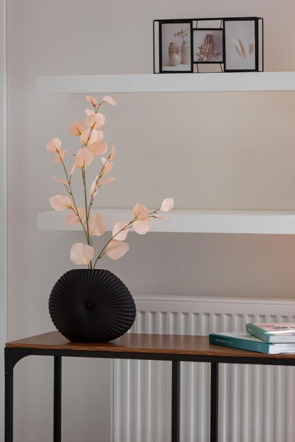 Lakeview Apartment Kapelanow Armii Krajowej By Noclegi Renters Varsó Kültér fotó