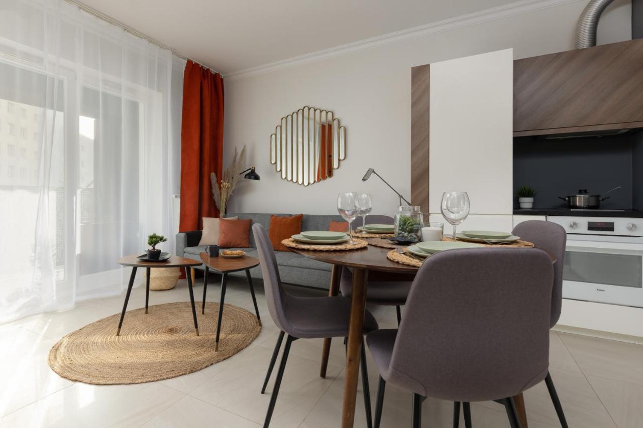 Lakeview Apartment Kapelanow Armii Krajowej By Noclegi Renters Varsó Kültér fotó