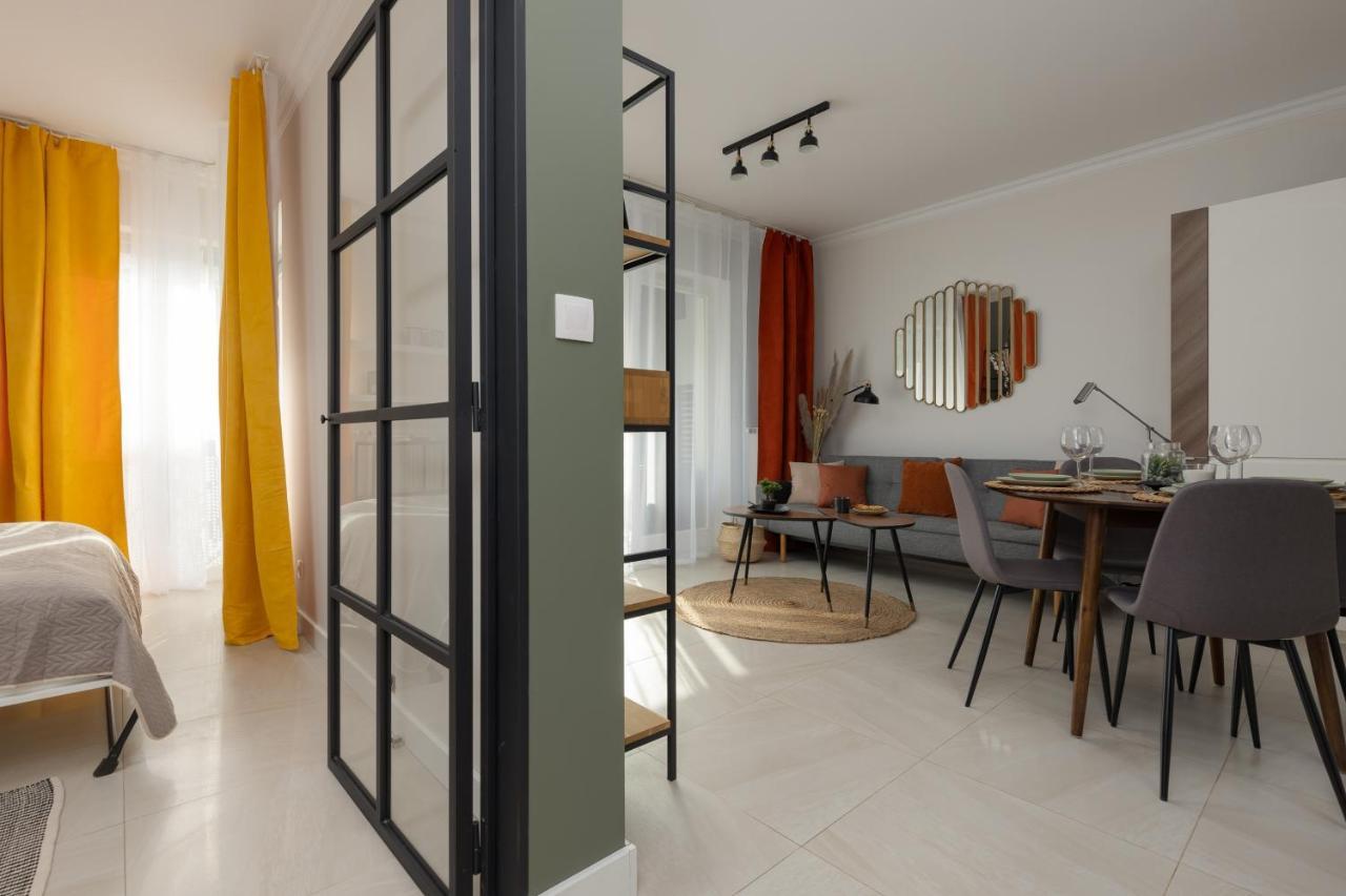 Lakeview Apartment Kapelanow Armii Krajowej By Noclegi Renters Varsó Kültér fotó