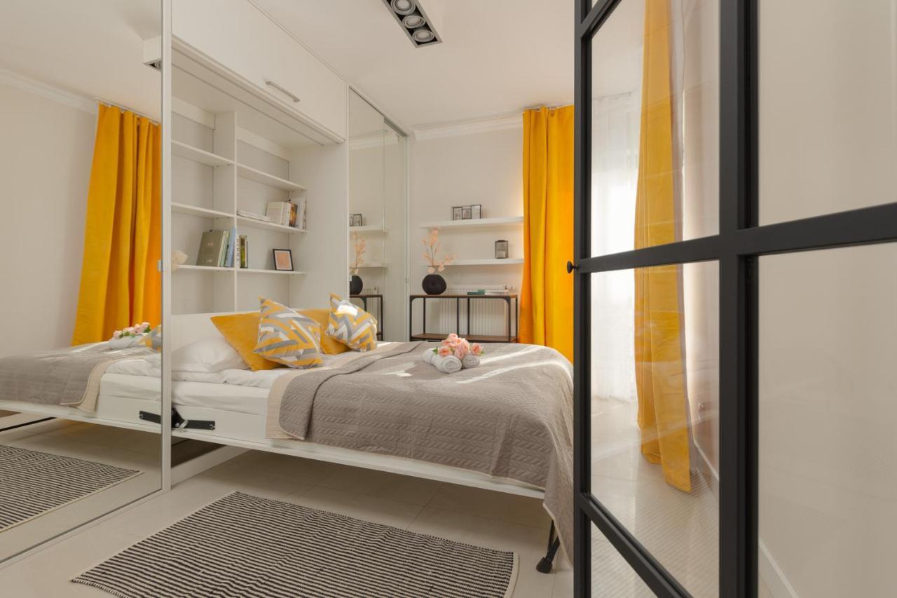 Lakeview Apartment Kapelanow Armii Krajowej By Noclegi Renters Varsó Kültér fotó