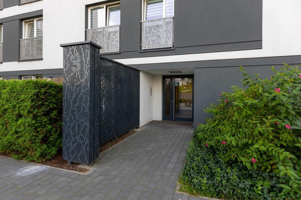 Lakeview Apartment Kapelanow Armii Krajowej By Noclegi Renters Varsó Kültér fotó